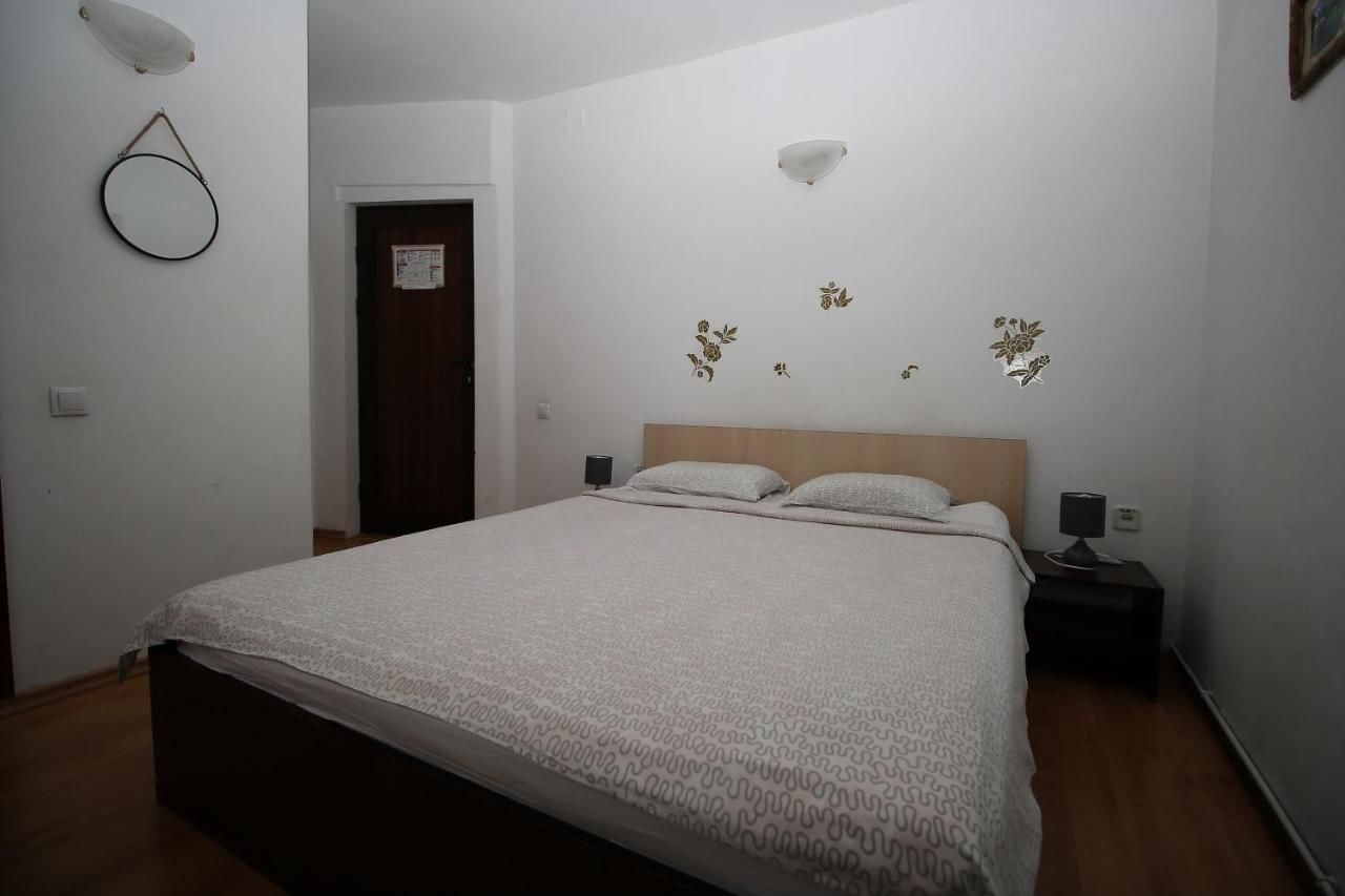 Гостевой дом Pension Sinaia - Casa Ta Синая-31