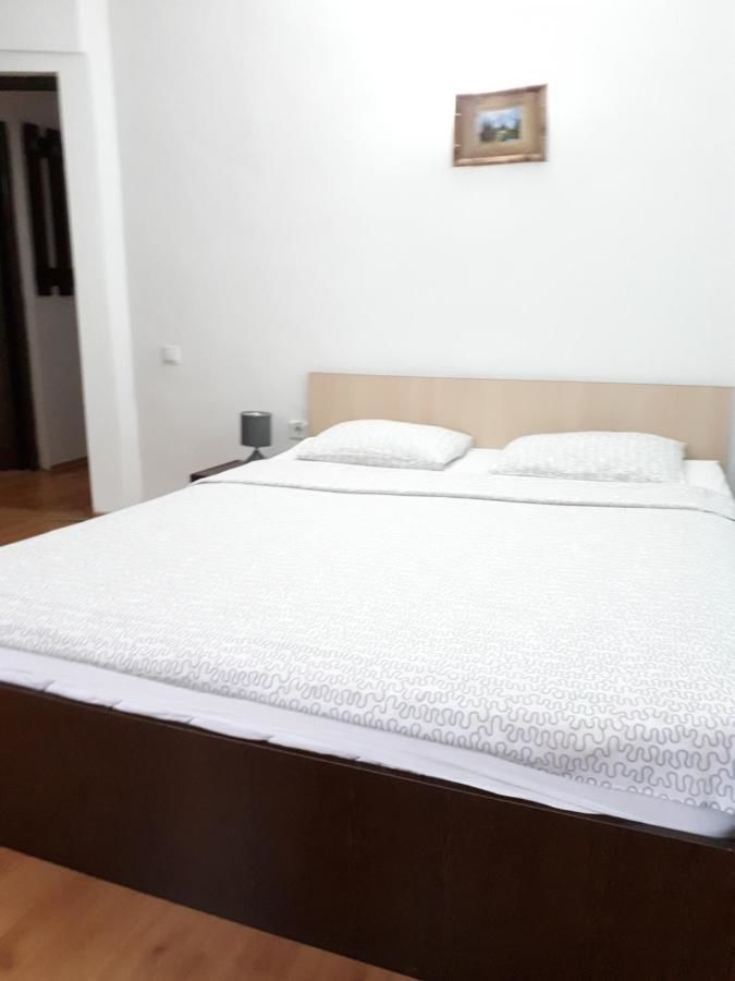 Гостевой дом Pension Sinaia - Casa Ta Синая-8