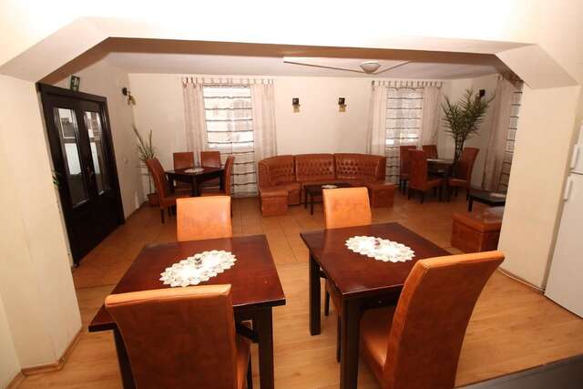 Гостевой дом Pension Sinaia - Casa Ta Синая-15