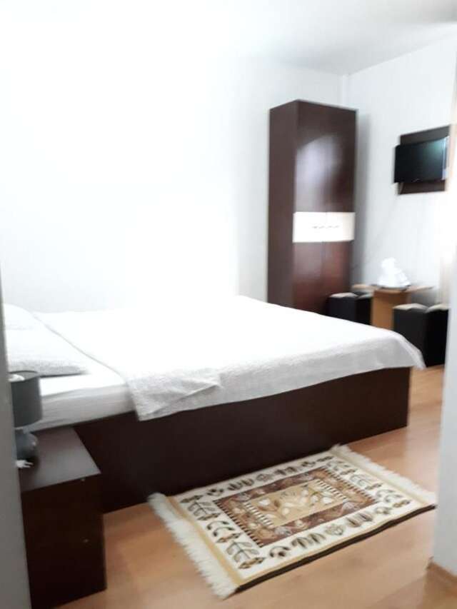 Гостевой дом Pension Sinaia - Casa Ta Синая-5